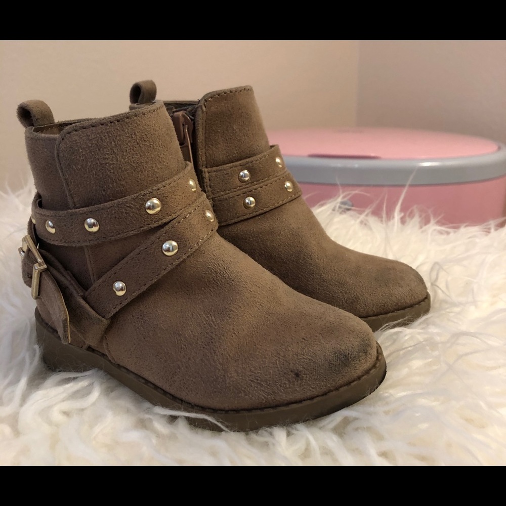 Toddler girl Mia ankle boots size 6c